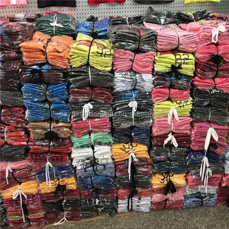 roupas variadas no atacado