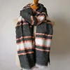 2018 best-selling chenille woven scarf