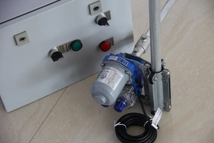 electric roll up.JPG