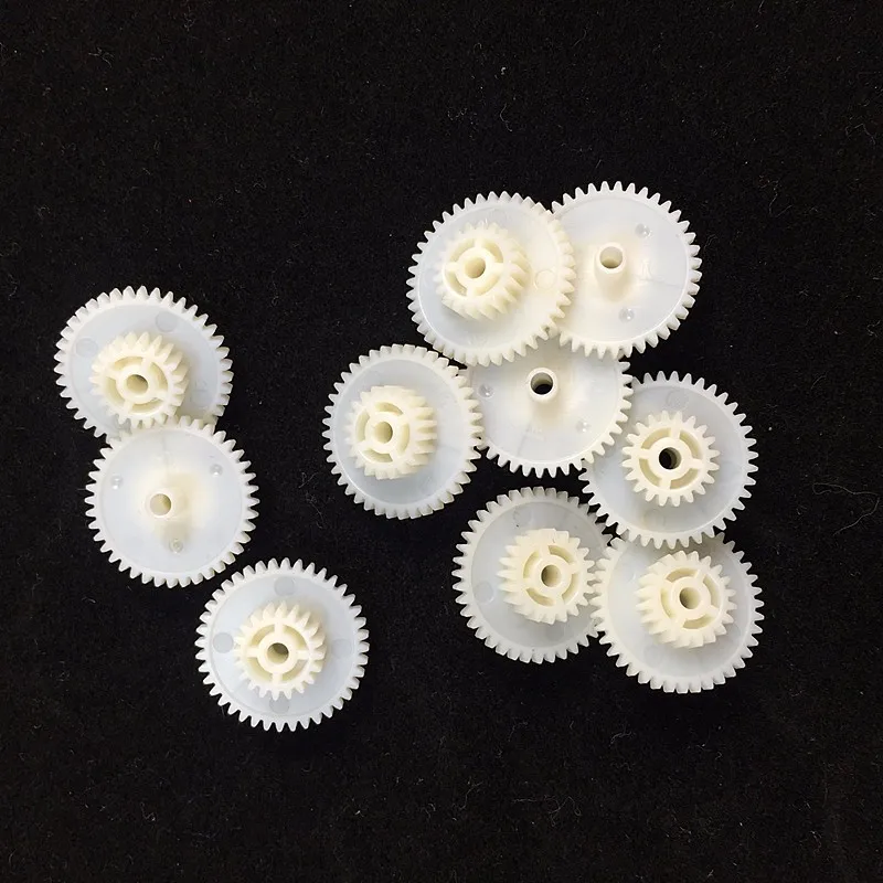 Factory High Precise Molded Plastic Gears For Toys Small Plastic Gears