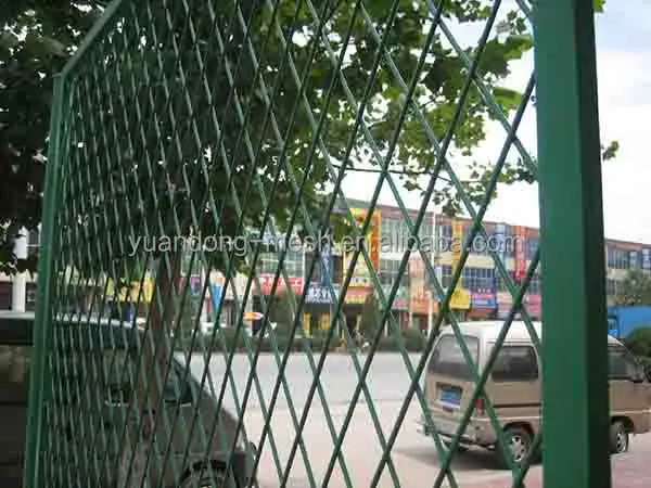 expanded metal fence-02.jpg