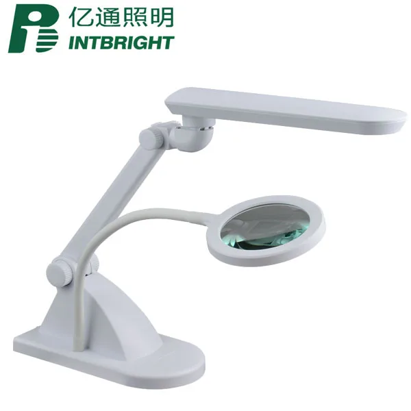 magnifying reading lamp