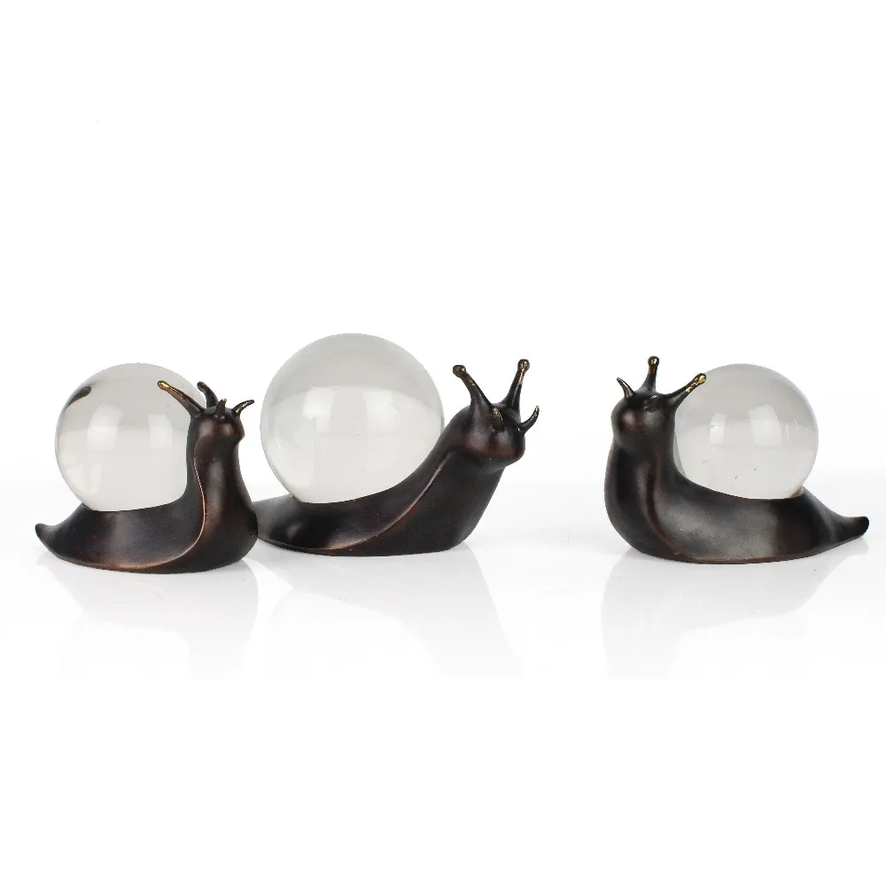 Polyresin  Animal Snail Sculpture with Crystal Ball Shell Decoration details