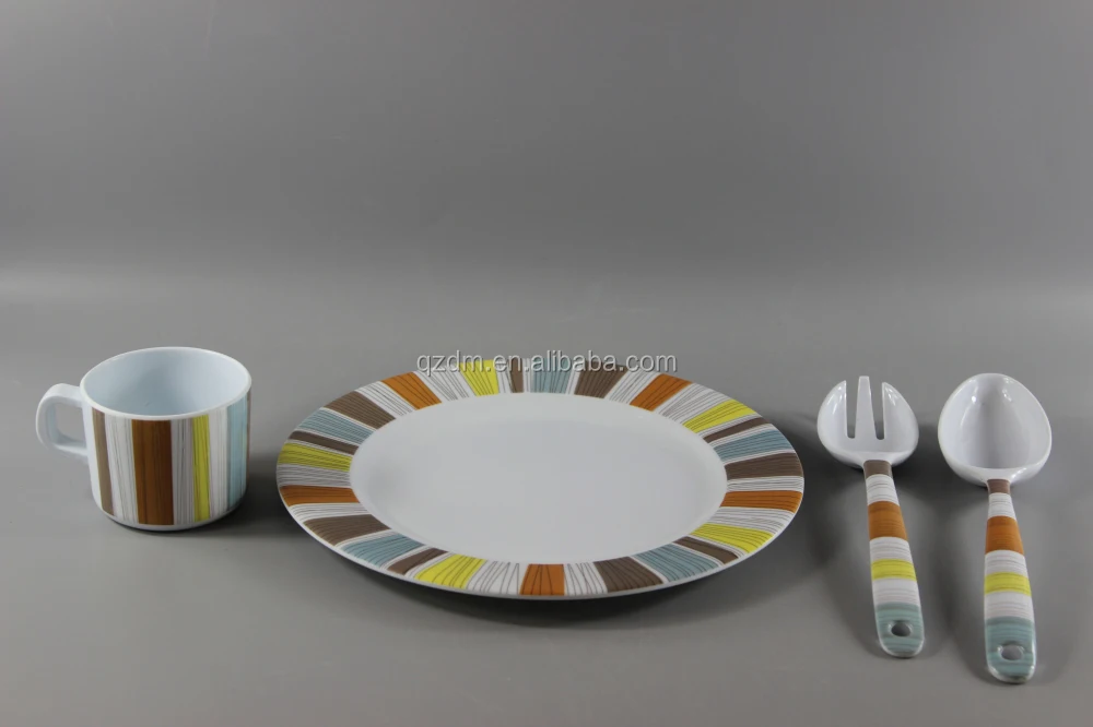 4 Piece Melamine Dinner Set With Salad Spoon And Fork