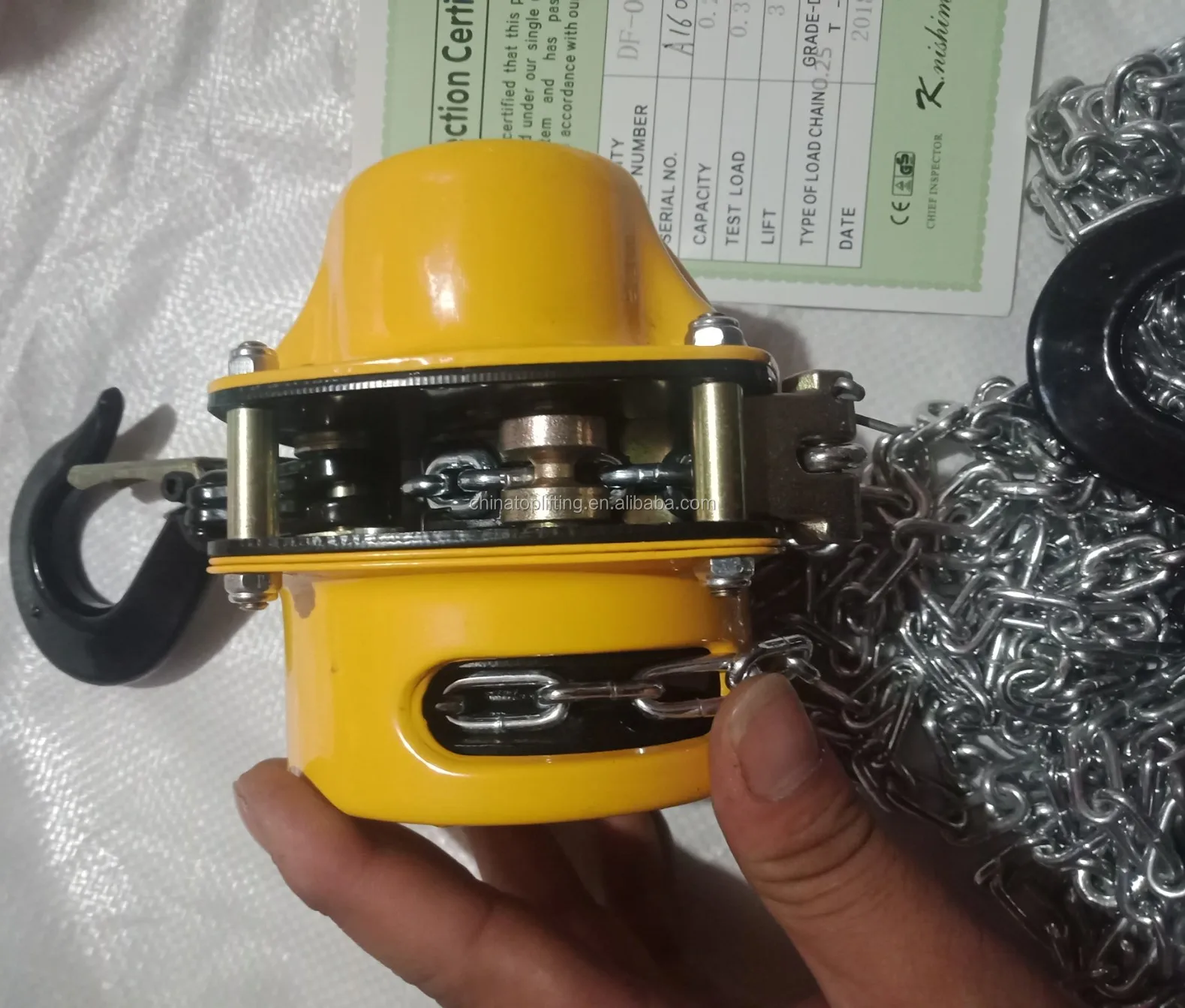 hand hoist.jpg