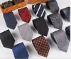 Off-the-rack business suit tie polyester striped wedding group tie