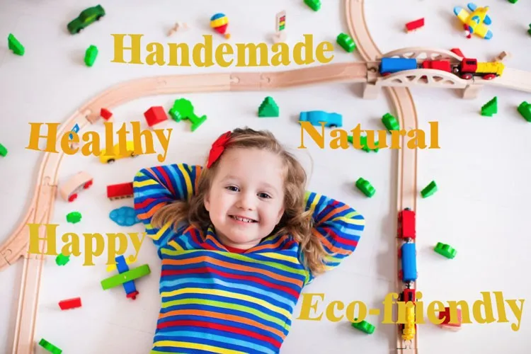 wooden toys title.jpg
