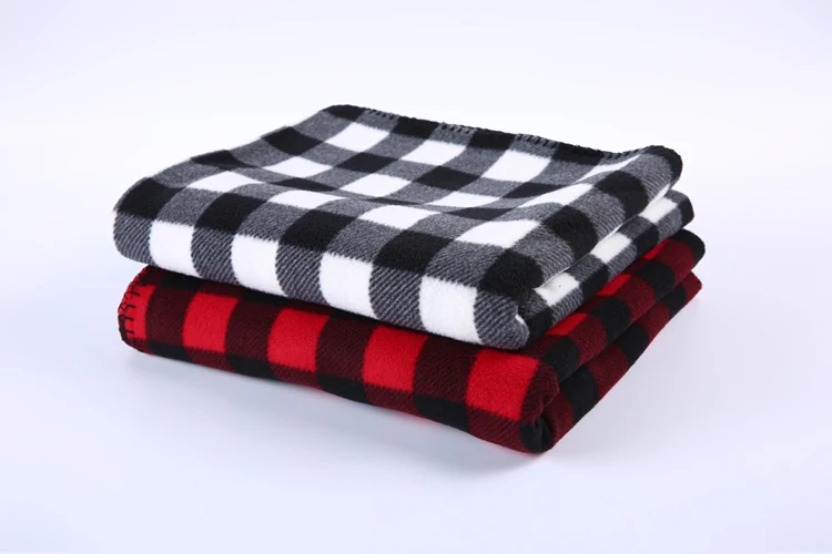Free Sample Black White Red Color Knitted Polar Throw Fleece Plaid