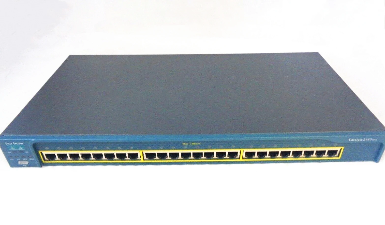 已使用 cisco-2950 系列 24 10/100 端口交换机 ws-c2950-24,仅使用