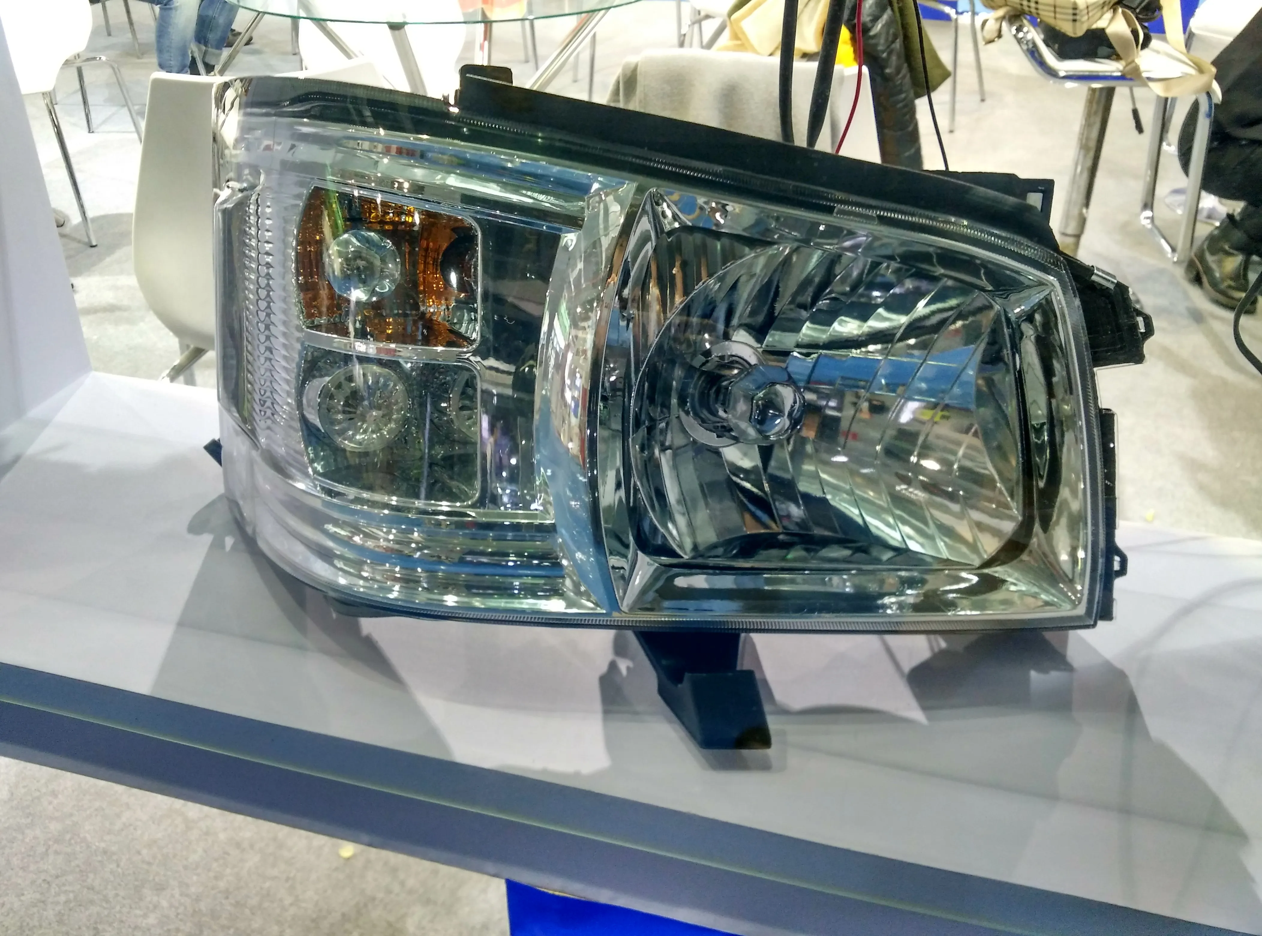 6540B headlamp