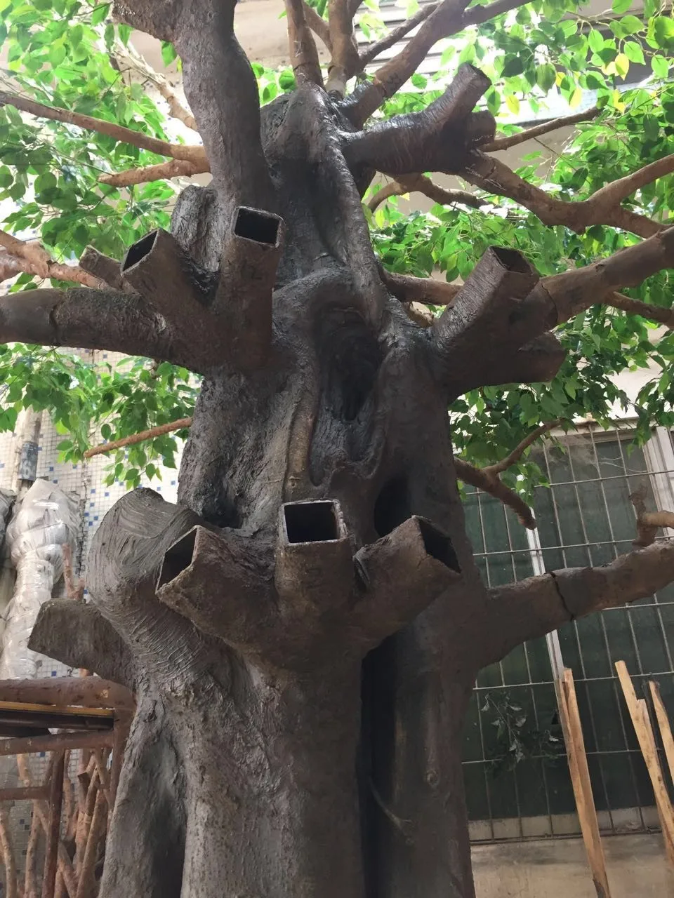 Customs Factory Sale Huge Life Size Outdoor Artificial Trees Big Shade Plant Cheap Artificial