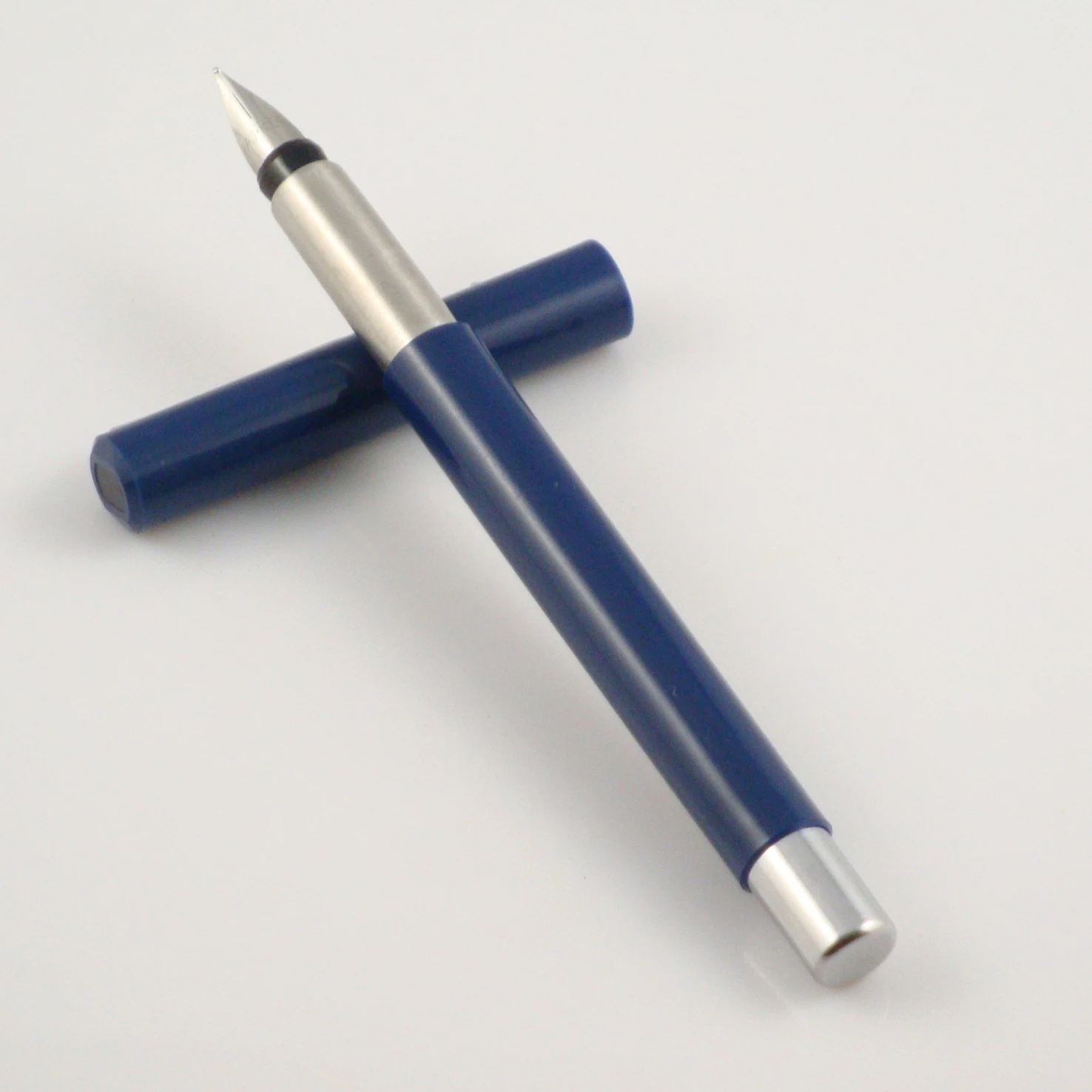 Thin Plastic Fountain Pen Blue Plastic Pen Network For Promotional Gift In Box Buy Fountain