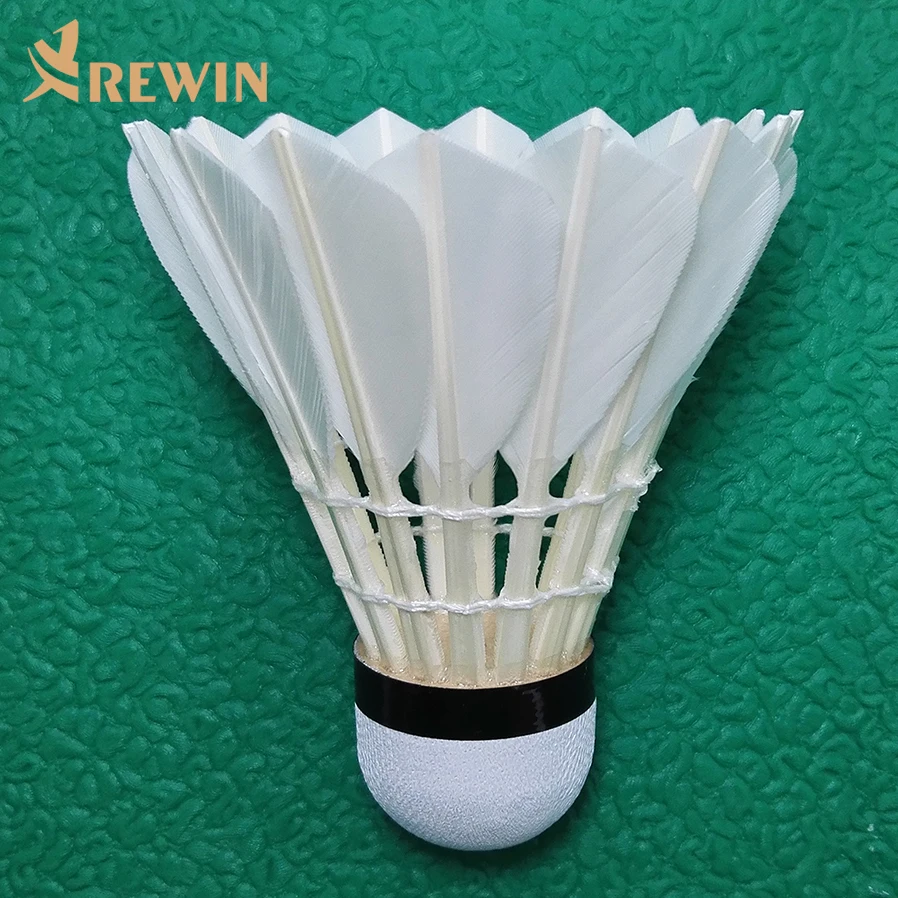 High Quality Badminton Aeroplane Shuttlecock Eg1130 Buy Badminton