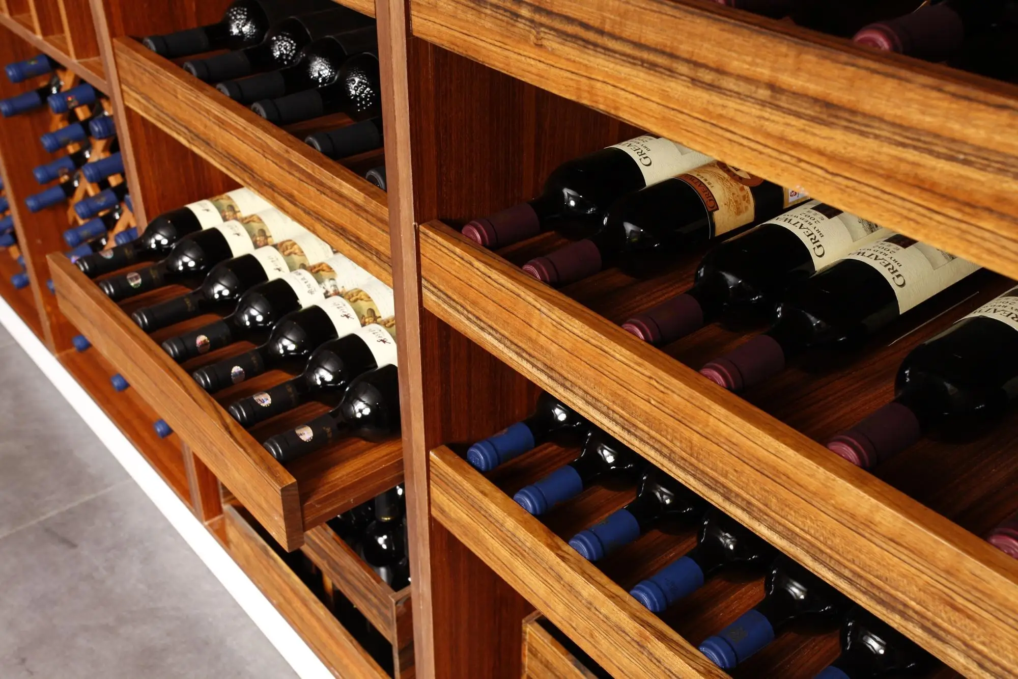 Private Custom High End Wooden Wine Cellar Wine Display Buy