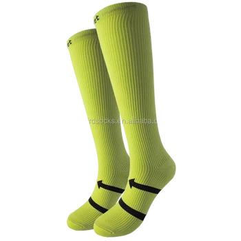 100以上 緑 靴下 緑 靴下 Savejpgazo