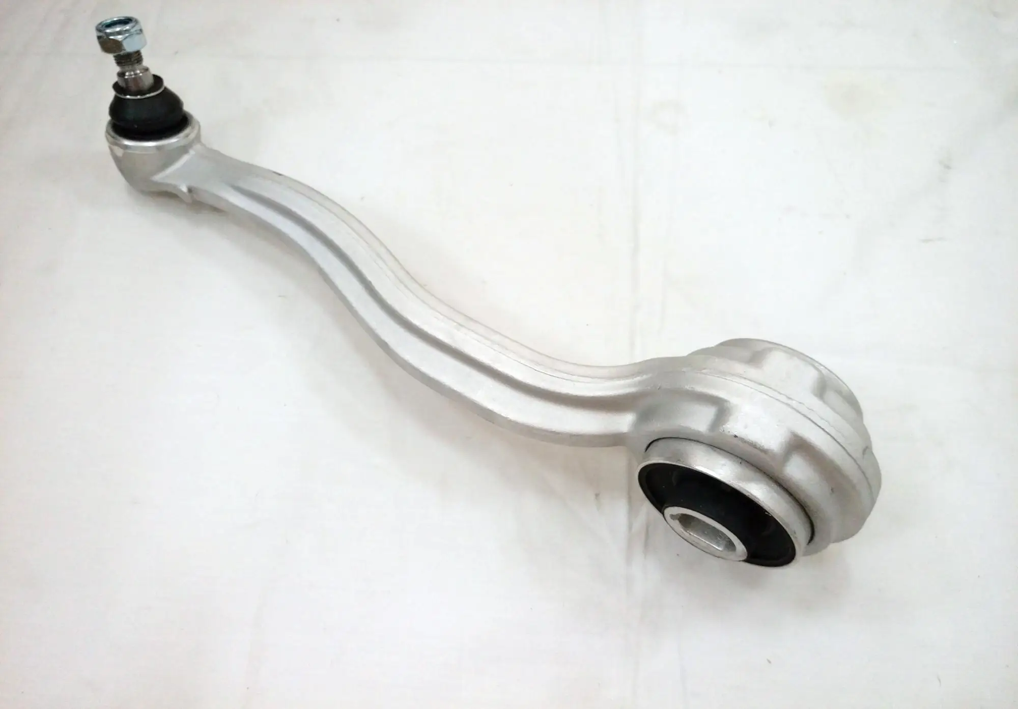 For Mercedesbenz W203 203 330 39 11 203 330 40 11 Front Axle Upper