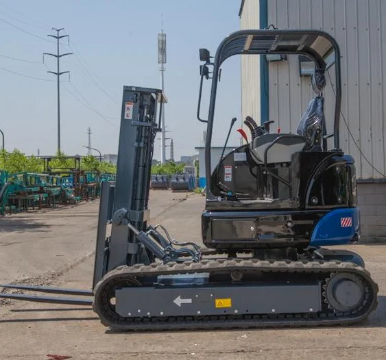 2.5 ton mini outdoor diesel crawler forklift truck