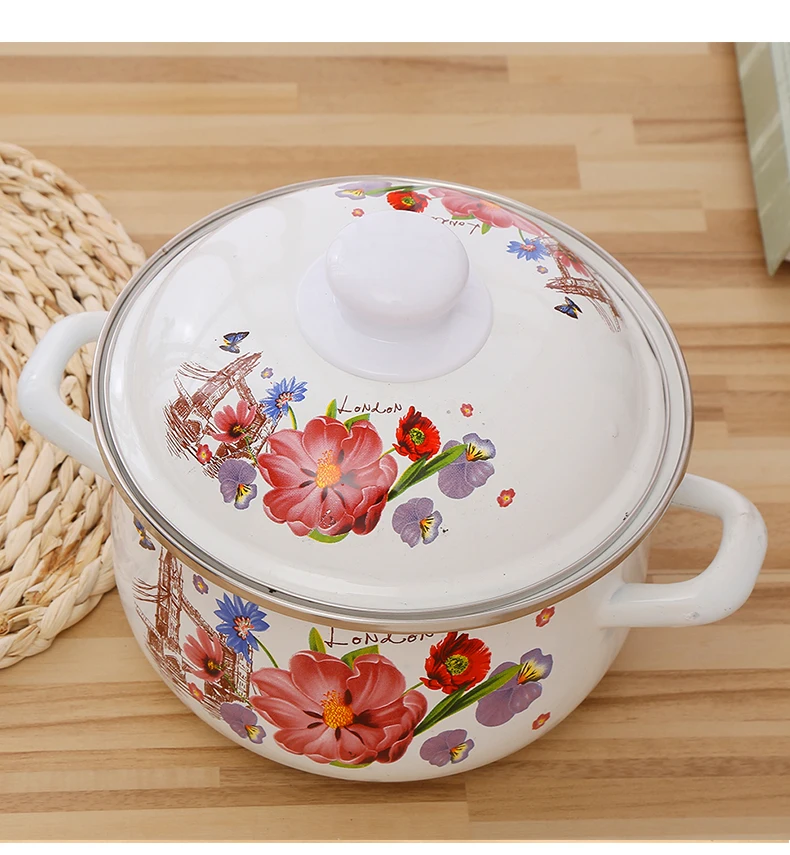 High Quality Double Handle Enamel Cast Iron Casserole With Flower
