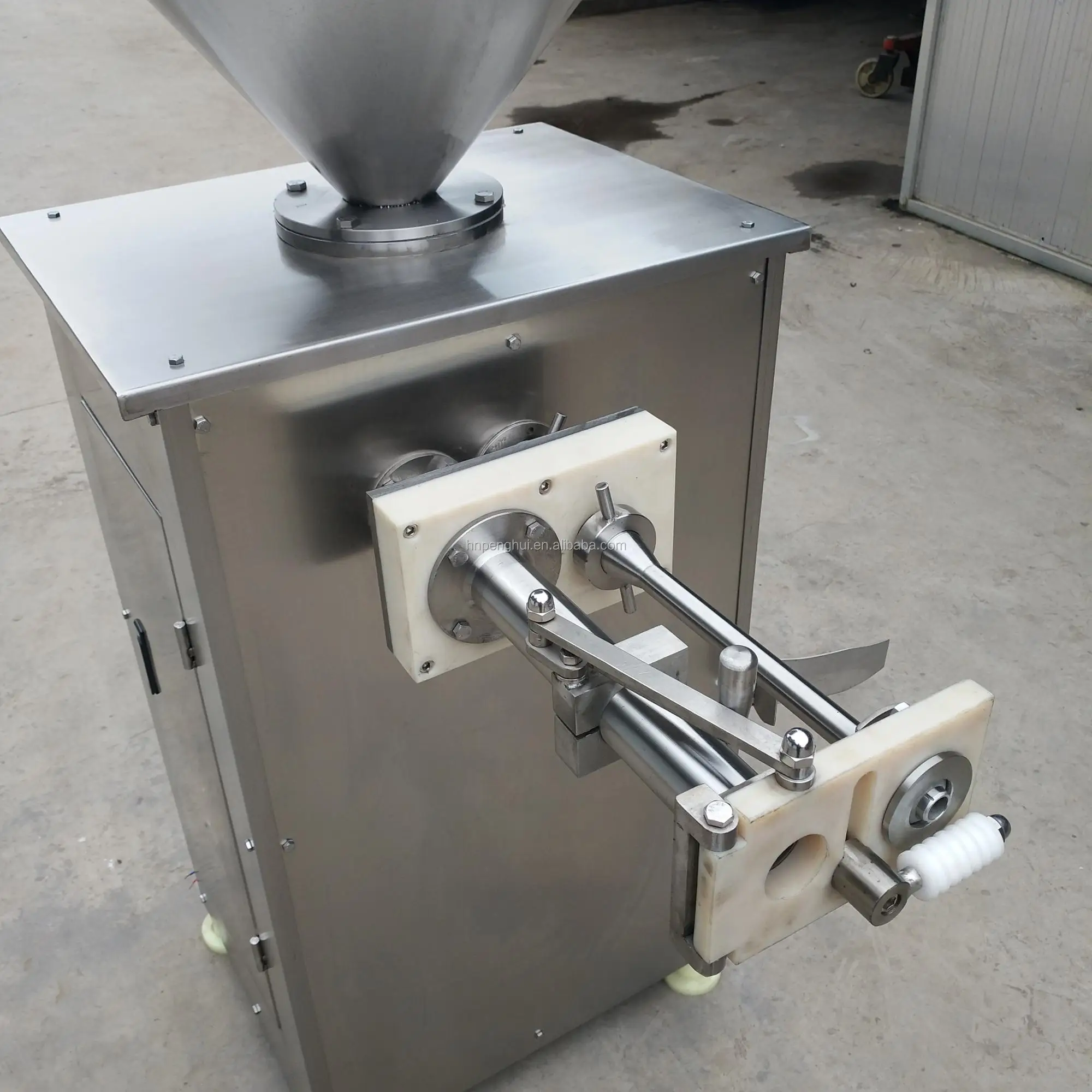Hot Sale Industrial Chicken Fish Pork Sausage Making Machine Equipment