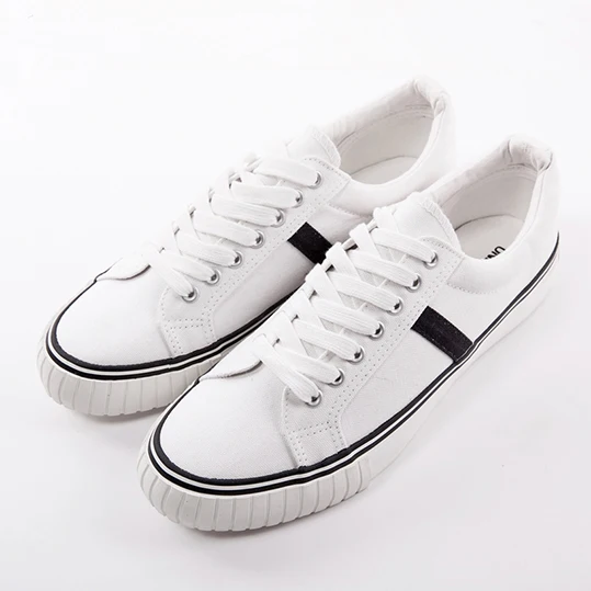 white canvas shoe.jpg