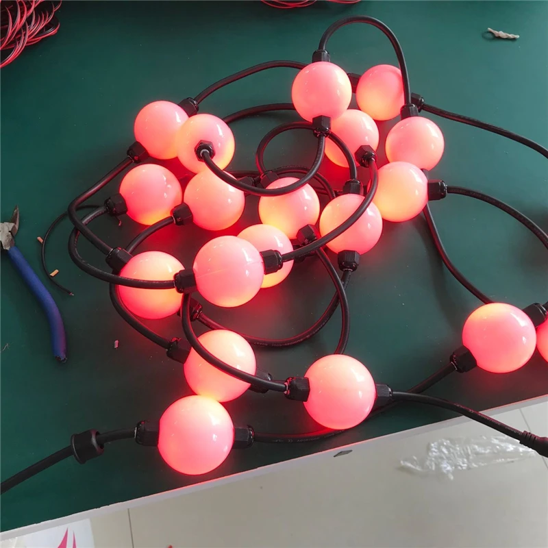 Outdoor waterproof RGB 3D Christmas Pixel Led Magic Ball Light DC24V with 50mm led pixel light.jpg