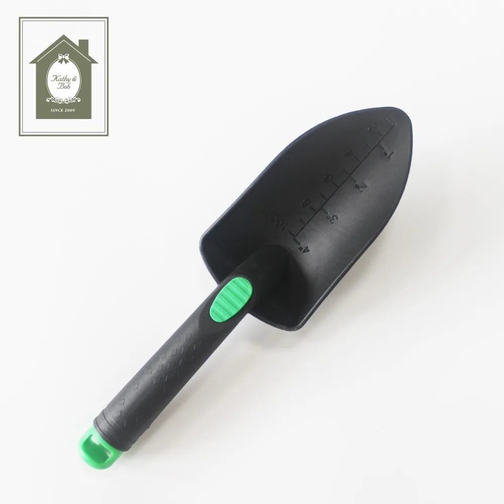 plastic hand trowel