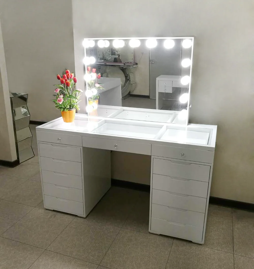 makeup table with lighted mirror