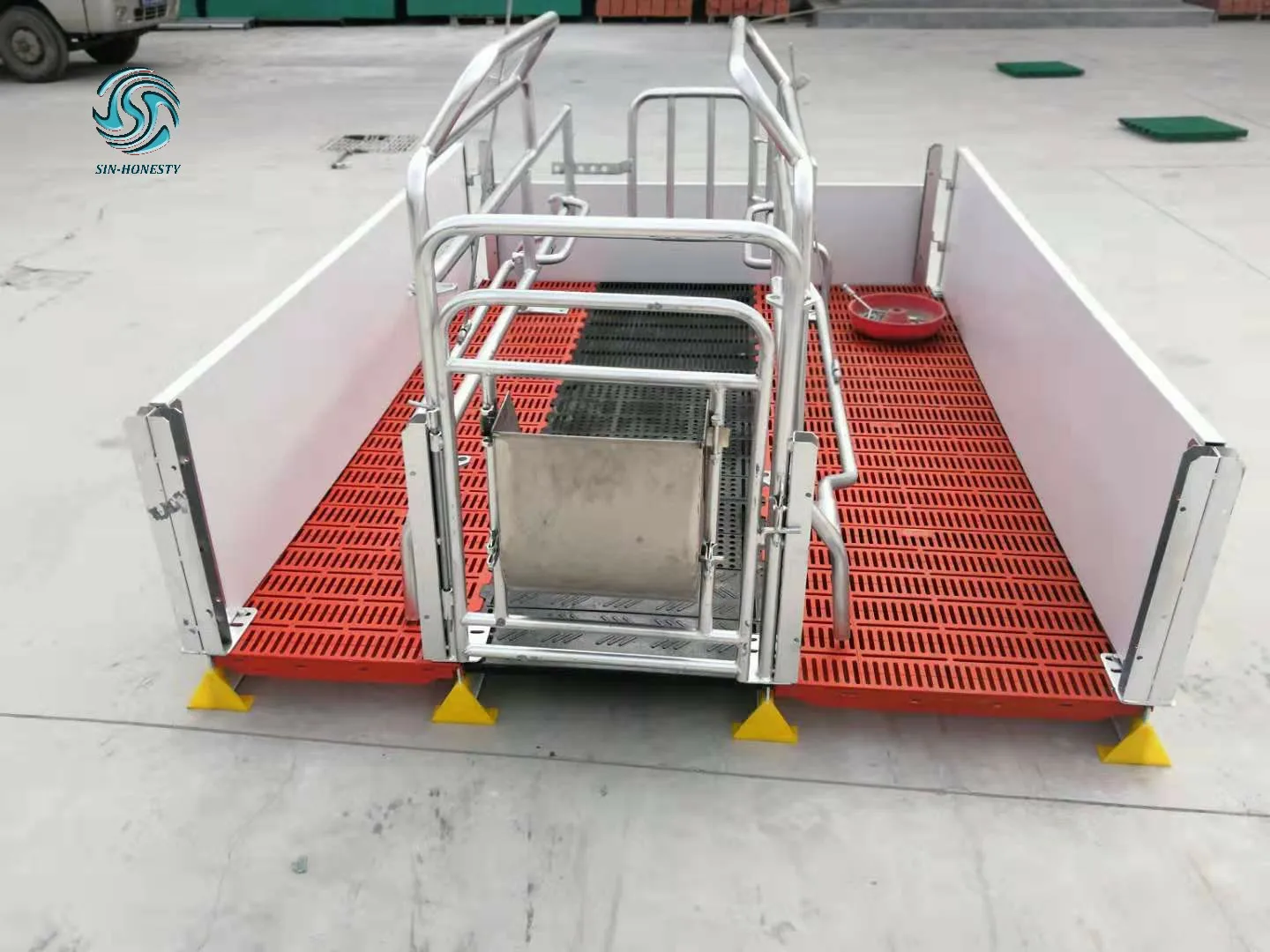 Stainless Steel Reversible Pig Feeder Sow Trough For Pig Farm