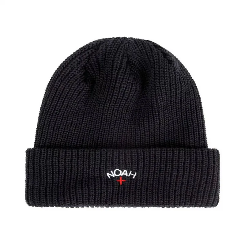 
2017 Factory Classic 100 Acrylic Beanie with Custom Embroidery Winter Knit Hat 
