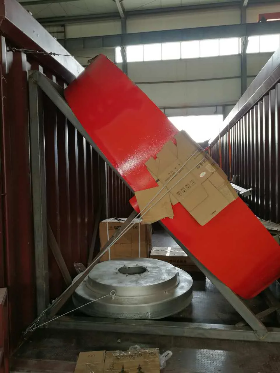 loading container.jpg