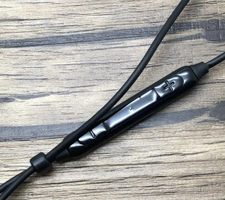 三星s10新型号耳机原装质量重低音带麦克风