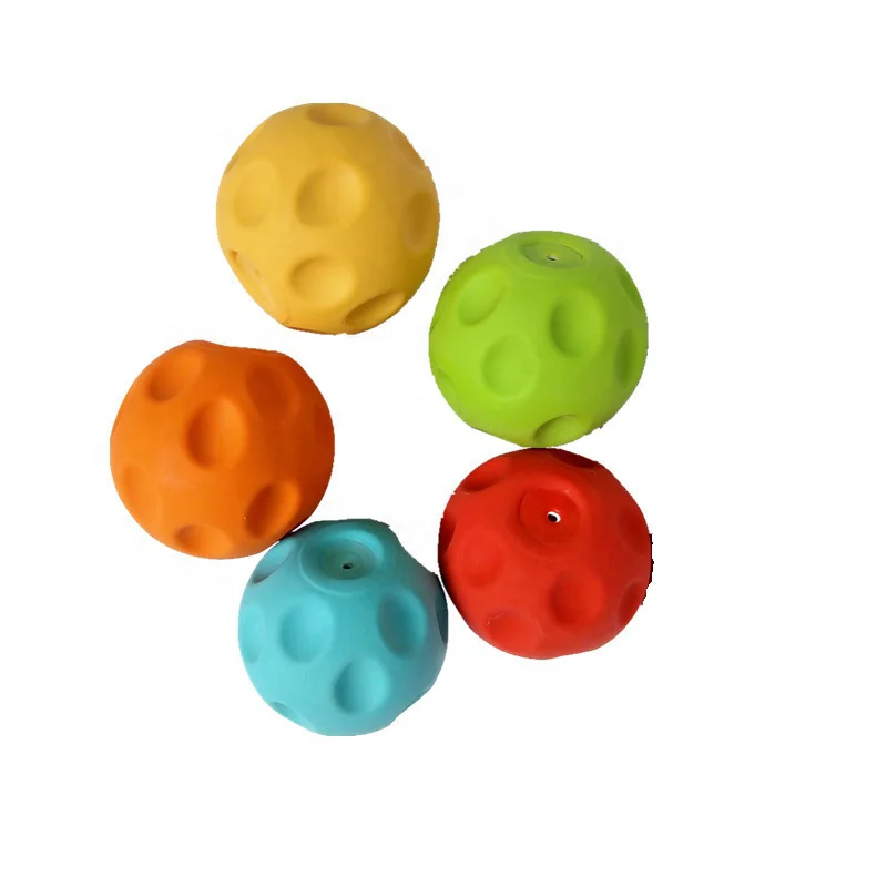 sensory-ball-natural-rubber-teething-ang-bath.png