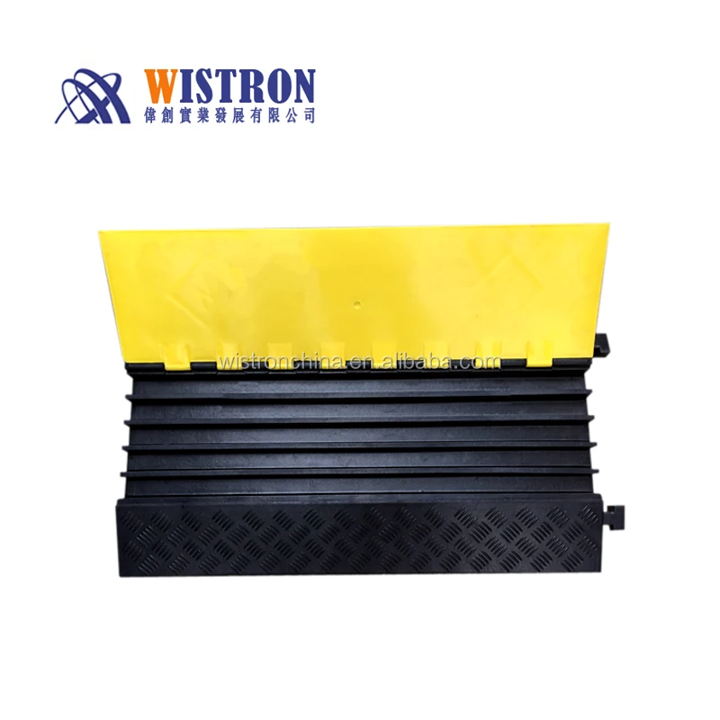900MM Hot Sale Driveway Wire Speed Bump 3 Channel Rubber Cable Protector