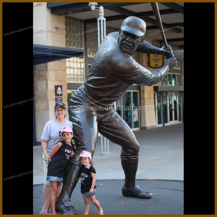 Large Size Metal Craft Sports Figures Statues Baseball Player Sculpture