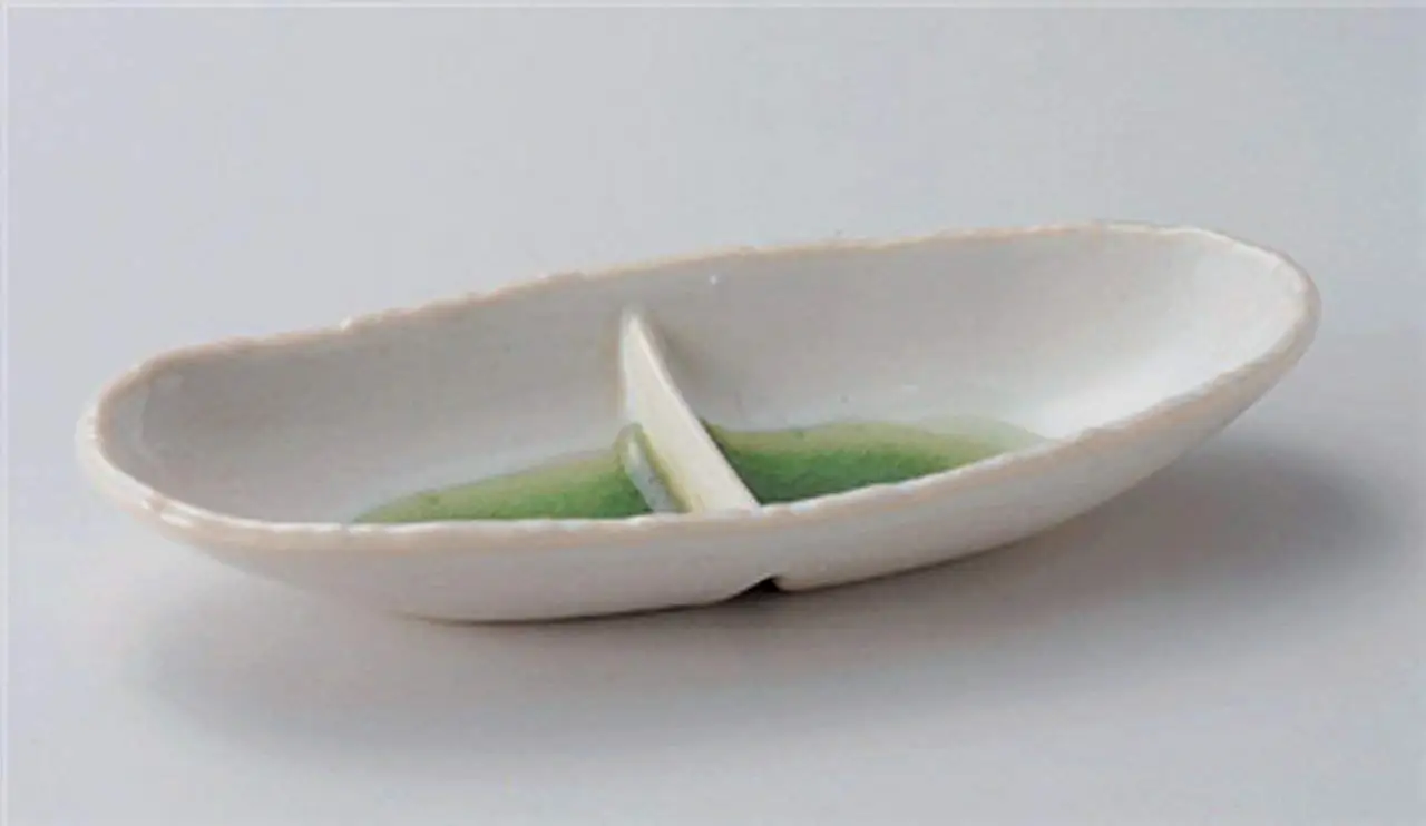 MINO-YAKI KOBIKI-GREEN Jiki Japanese traditional Porcelain Set of 2 Sashimi Plate