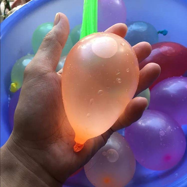 Как залить воду в шарики воздушные. Воздушный шар с водой. Шарик с водой. Шарик с водой внутри. Надувной шар для воды.