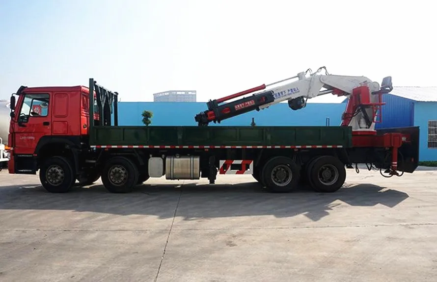 Sinotruk Howo Large Lifting Capacity Used 25ton Truck Crane For Sale In