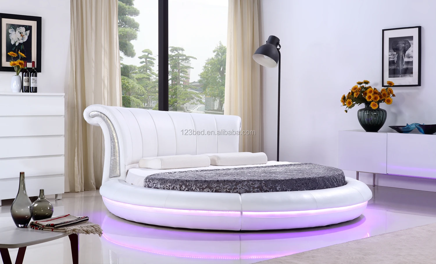 Круглая кровать с подсветкой