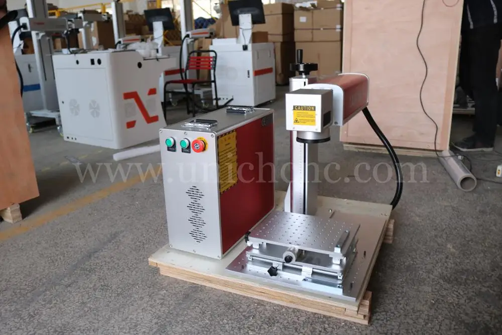 UNICH fiber laser marking machine with 20/30/50W Raycus/Max generator