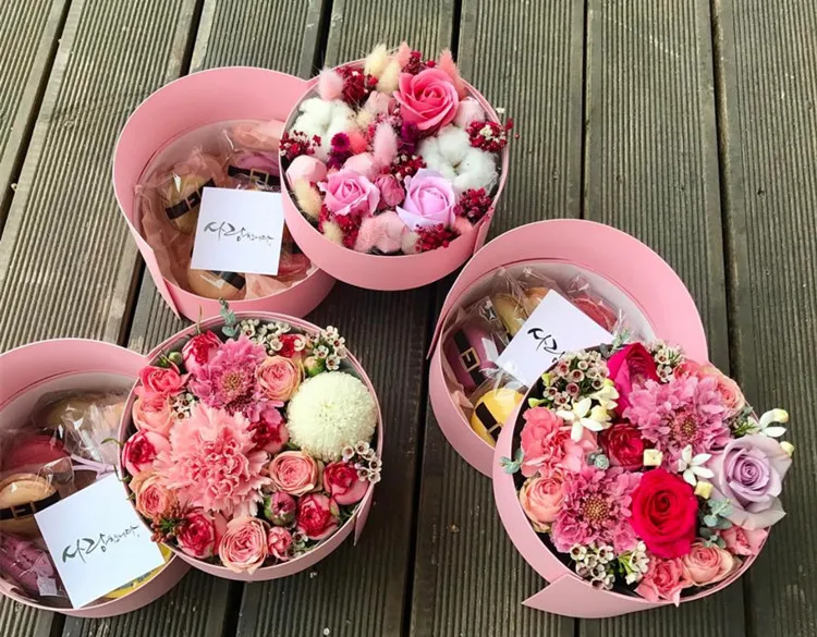 Customized double layer gift round flower box with transparent PVC lid 6.jpg