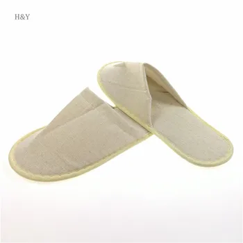 slippers made of cloth