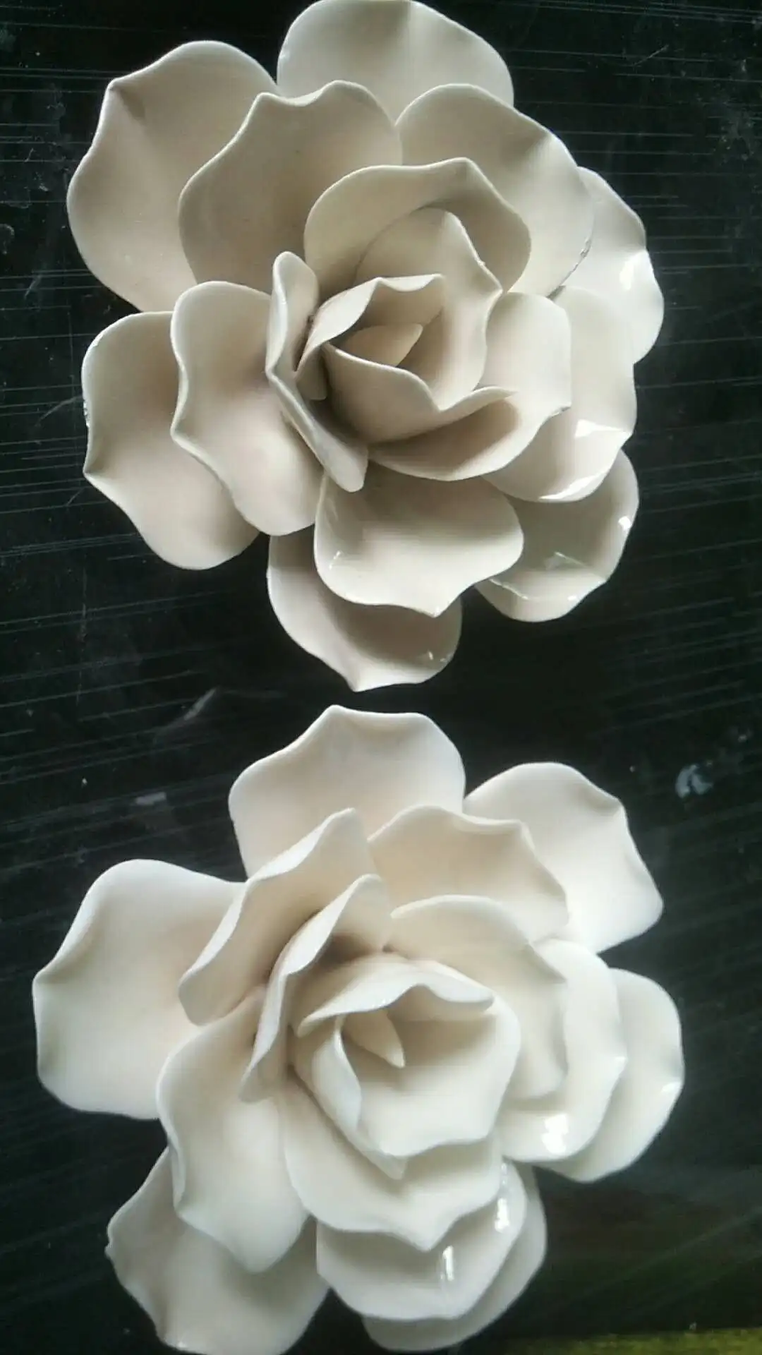 Ywbeyond Ceramic Handmade Rose Flower Wall Hanging For Wall Hook