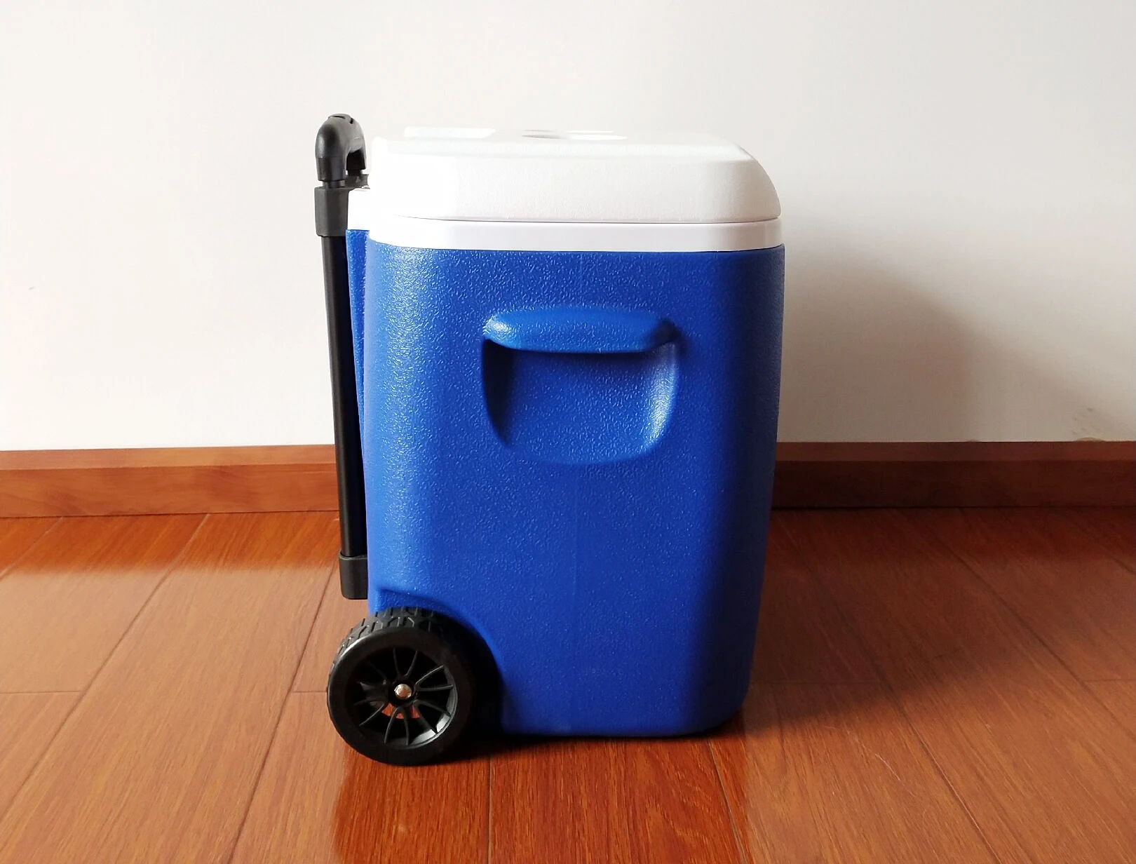 38l 28l Cooler Box With Wheels For Outdoor Picnic Wheeled Cooler Box Longtime Insulated Ice