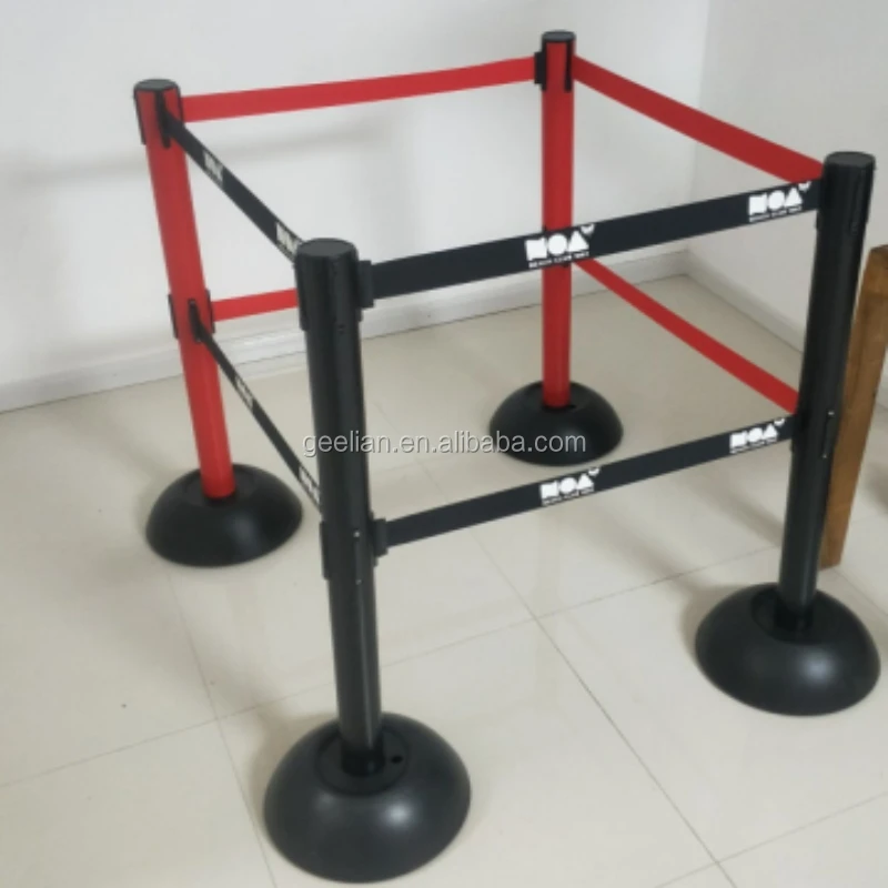 retractable barrier 7