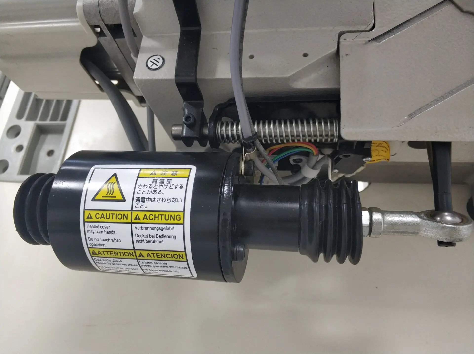 export to india Online after-sales service automatic cut line interlock sewing machine