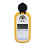 Digital handheld refractometer