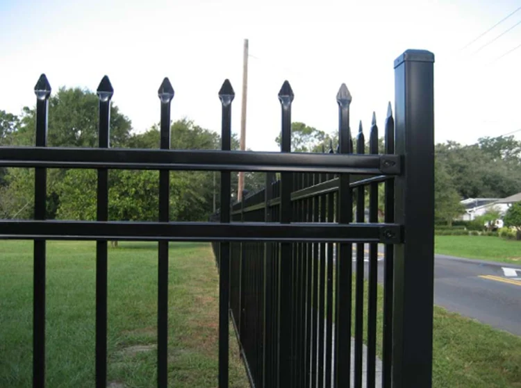 Красивый фасадный забор. Забор класс. Красивый забор. Забор ставни металлические. Современные заборы.