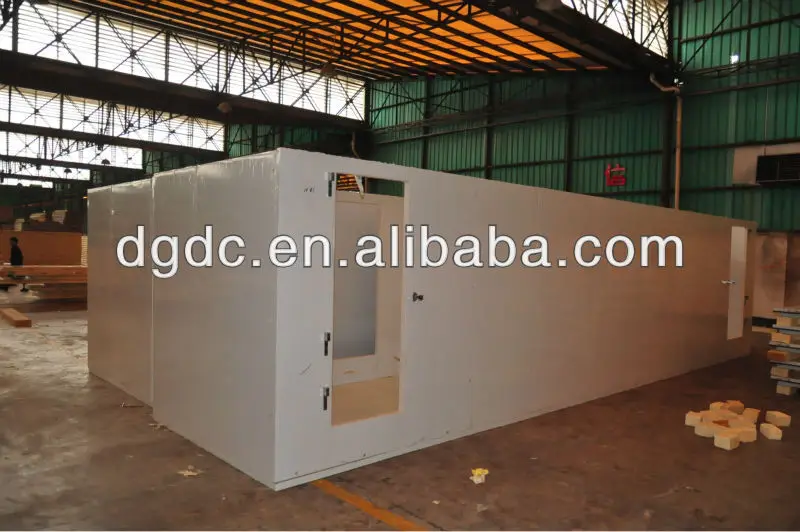 walk in freezer .JPG