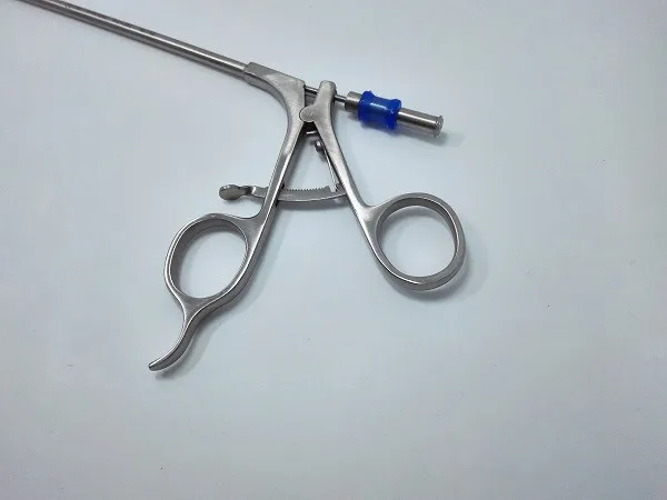 带针的外科腹腔镜胆管造影钳