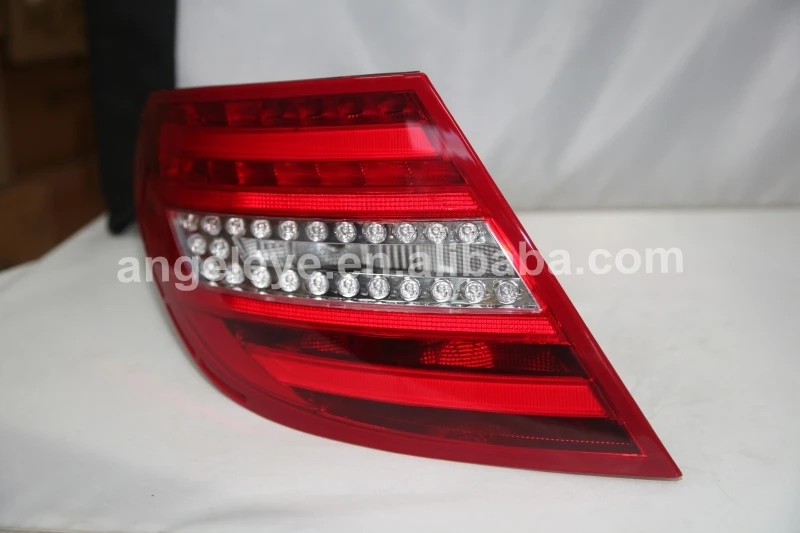 LED Tail Lamp For Mercedes-Benz C-Class W204 C180 C200 c260 C300 C63 2012-2013 year Red White Color CN